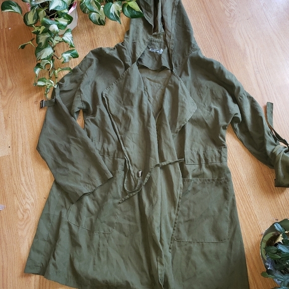 SOLD Cupshe Jacket Lightweight Large Army Green Chic Shabby Chic Retro - Picture 1 of 6